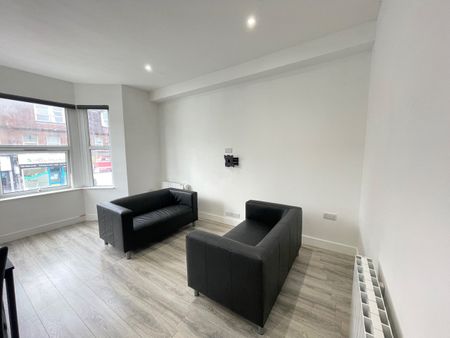 2 Bed Maisonette, Station Road, HA1 - Photo 3