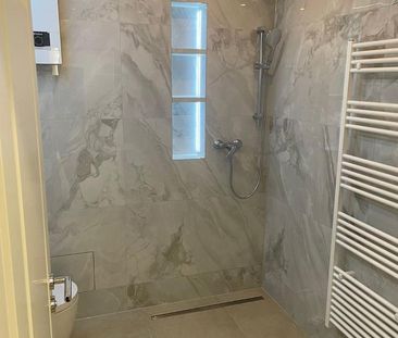 Erstbezug nach kompletter Sanierung – moderne 3-Zi-mit 3 Balkonen - Photo 4