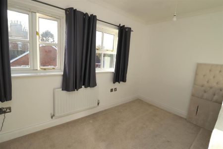 2 bedroom bungalow to rent - Photo 3