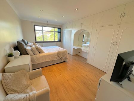 5 bedroom detached house to rent - Photo 5