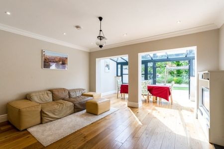 3 bedroom terraced house to rent - Photo 3