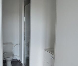 Studio à partir de 19m² meublé et équipé sans balcon - Photo 6