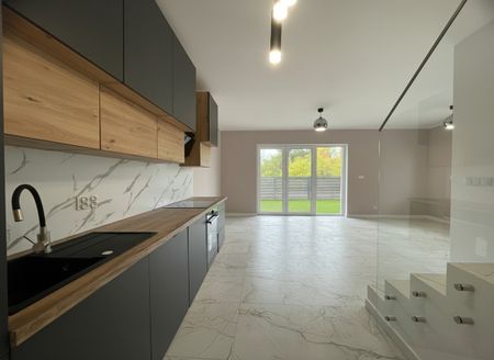 Nowiutki z pełnym wyposażeniem - Фото 3