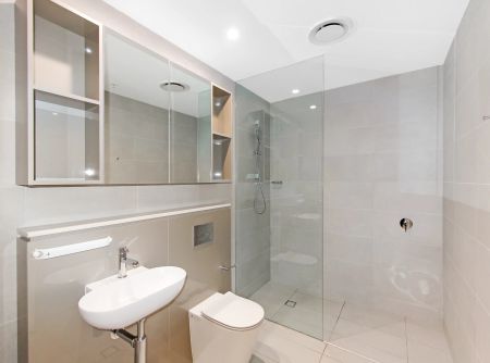 MODERN ONE BEDROOMIN THE HEART OF MACQUARIE PARK - Photo 5