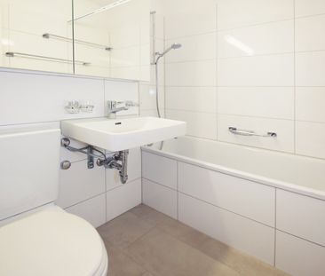 Renovierte 3.5-Zimmerwohnung mit Balkon an ruhiger Lage, mit Blick ... - Photo 4