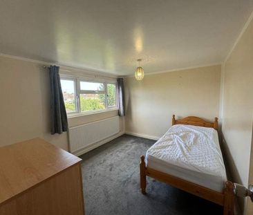 Room in a Shared House, Overstone Road, LU4 - Photo 4