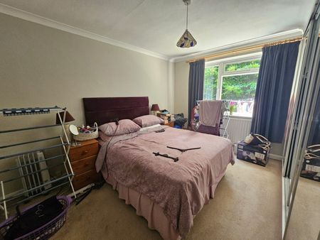 Redwood Way, Southampton - Photo 3