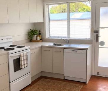 Low-Maintenance, Easy Living in a Convenient Location - Photo 4