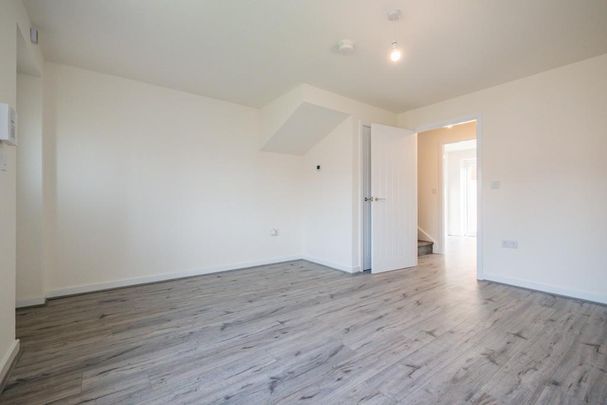 2 bedroom house to rent - Photo 1