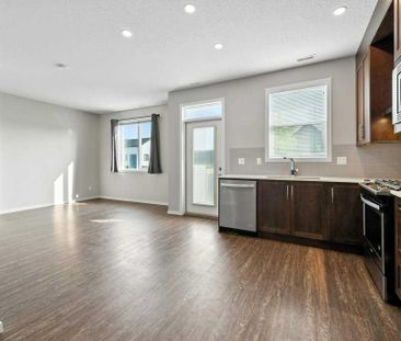 Quiet & Contemporary 3 Bed Townhouse | Close To Cross Iron Mall. Ga... - Photo 2