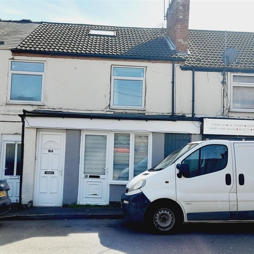 1 bedroom Flat to rent - Photo 1
