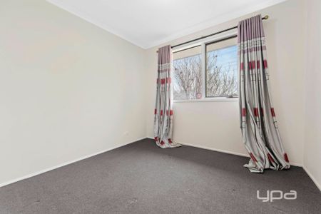 26 Currunghi Court, ST ALBANS - Photo 2