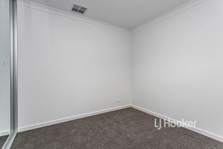 Modern Living - Photo 5