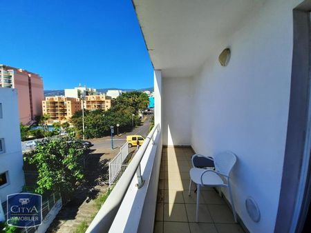 Location Appartement 1 pièce 23m² STE CLOTILDE 97490 - Photo 2