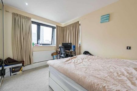 Ocean Wharf, Canary Wharf, E14 - Photo 5