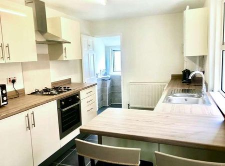 Desborough Road, Eastleigh, SO50 - Photo 3