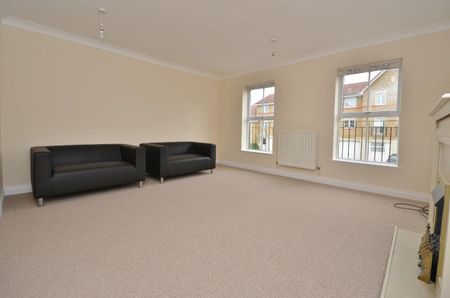 4 bedroom house - terraced - Photo 3