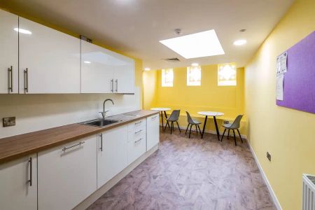 Bronze Studio - Photo 5