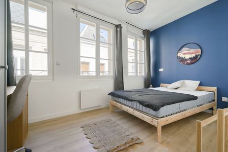 Saint Géry Roommate 5 Bedrooms at Valenciennes - Photo 4