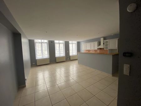 Location Appartement 4 pièces 80 m2 à Saint-Quentin - Photo 5