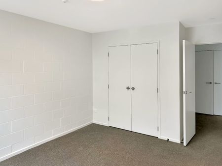 Modern St Lukes Apartment – Water Included - Photo 4