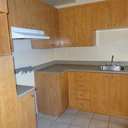 Laval, 4½ à louer - Photo 4