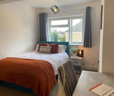1 bedroom in a house share to rent - Photo 5