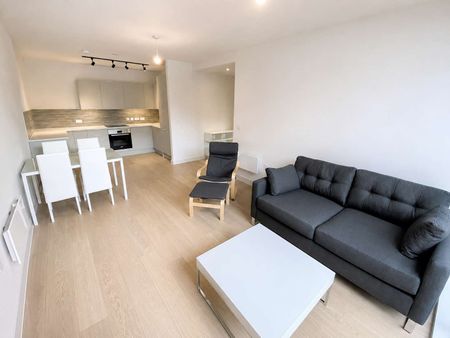 AVAILABLE 27TH JULY 1 BEDROOM FULLY FURNISHED | JEWELLERY QUARTER LOCATION - Photo 2