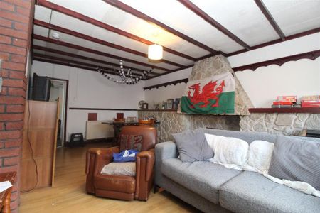 4 bedroom house to rent - Photo 2