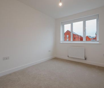 3 bedroom semi-detached house to rent - Photo 1