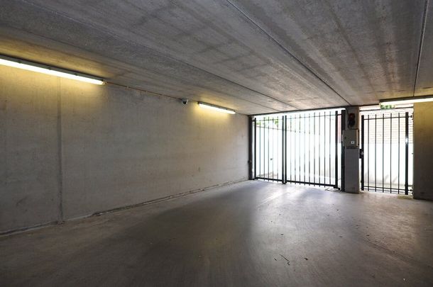 Huis te huur: Alkmaarsestraat 18-A 2587 RN Den Haag - Foto 1