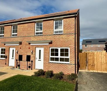 Ilex Drive, Fiddington Fields, Tewkesbury, Gloucestershire - Photo 3