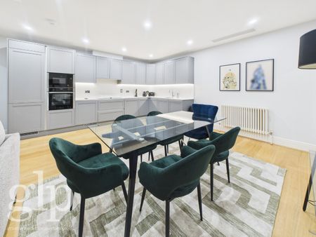 2 Bedroom Apartment, Woods Mews, London, Greater London, W1K - Photo 3