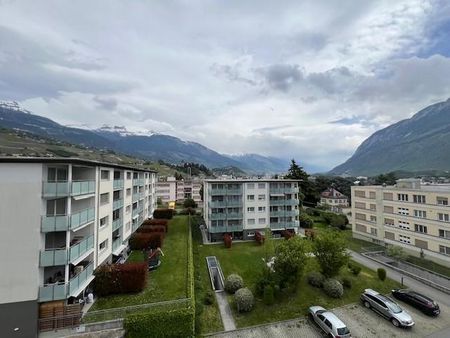 Bel appartement de 4.5 pièces au 4ème étage avec balcon - Foto 2