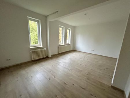 3-Zimmer-Wohnung in Wilhelmshaven-Fedderwardergroden mieten - Photo 2