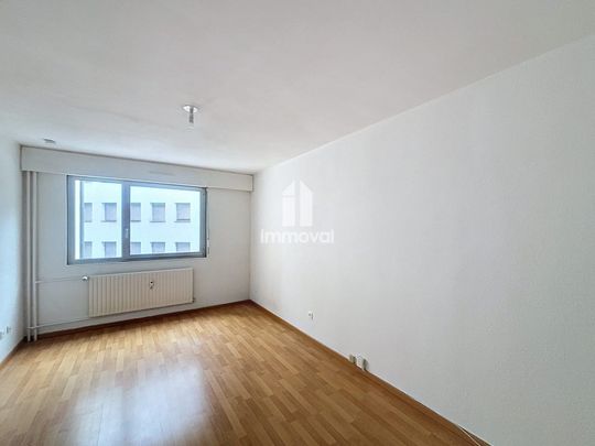 HALLES - 2P- 62.02m² - Photo 1