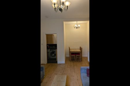 1 Bed Flat, Broughton Road, EH7 - Photo 4