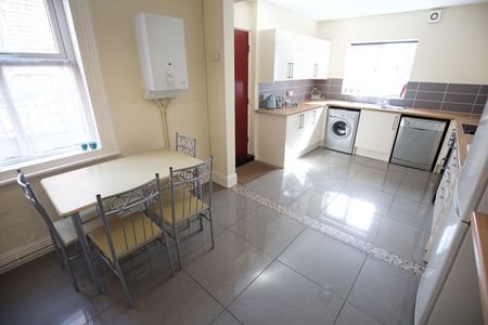 135 West Parade - Photo 4