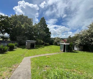 Renovated 3-Bedroom Home on Large Fully Fenced Section - Pets Consi... - Photo 2