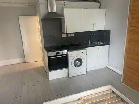 Studio to rent - Photo 5