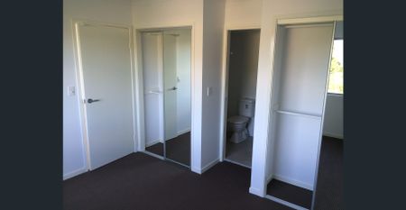 Sitting on top of the world !!! - Photo 2