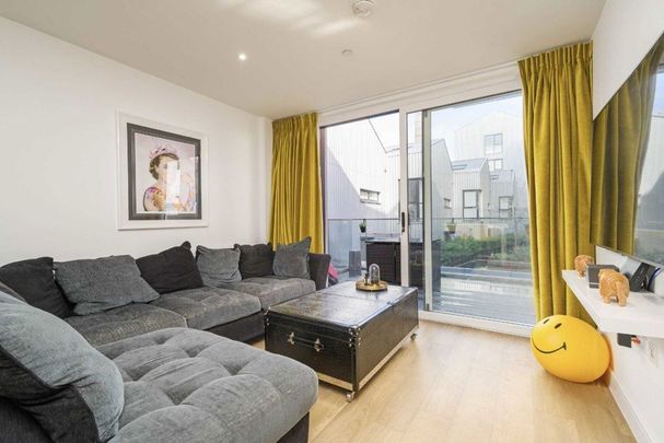 Hart Yard, Hackney Wick, E3 - Photo 1