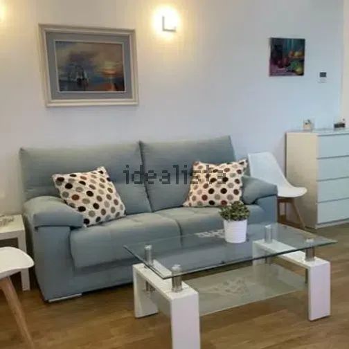 Alquiler de piso en Calle Trinidad - Photo 1