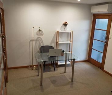 Modernised Unit within short stroll to CBD - Photo 4