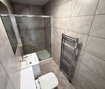 Worcester Street, Stourbridge, West Midlands - Photo 6