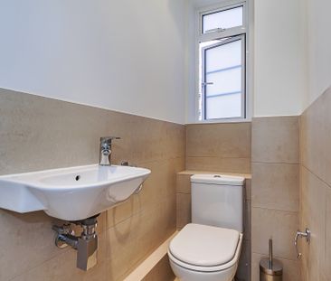 Latymer Court, Hammersmith Road, Hammersmith, London, W6 - Photo 6