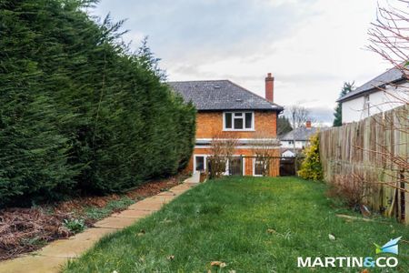 3 bedroom end of terrace house to rent - Photo 4