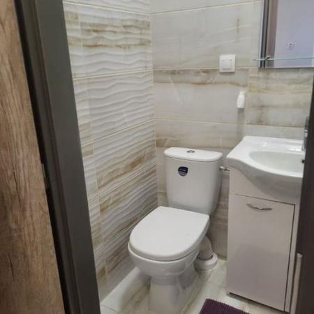 Prenájom moderného 1-izbového bytu – Bratislava, Vrakuňa (Hradská - Fotografia 4