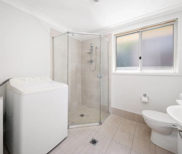 Spacious Two Bedroom House in Marrickville - Photo 5