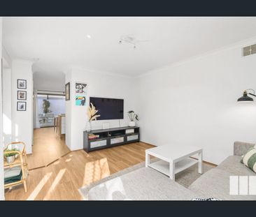 MODERN PERTH CHARMER - Photo 2